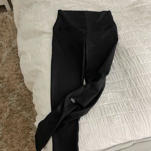 Alo leggings airbrush worn once